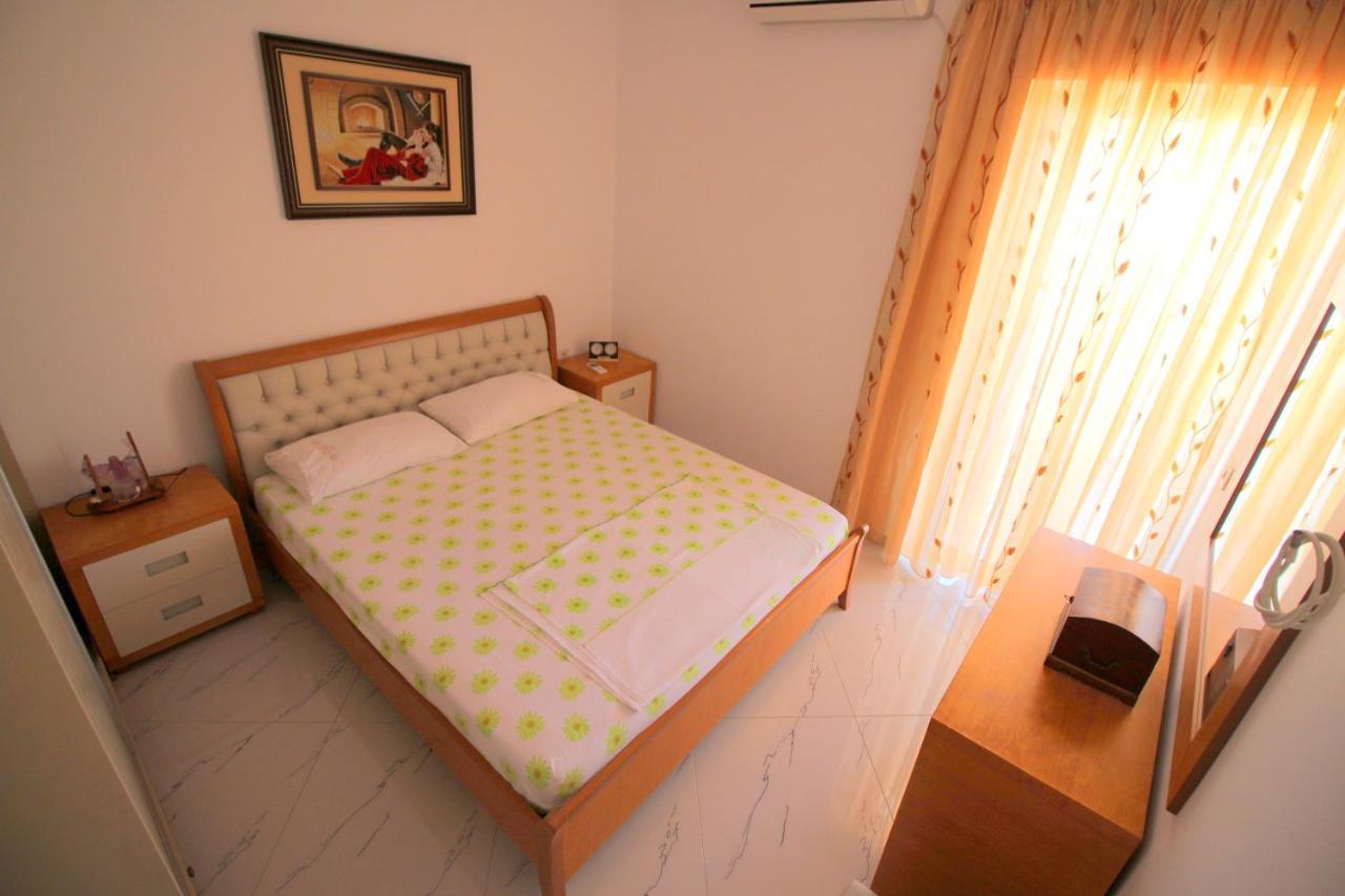 סרנדה Klajdi Apartaments מראה חיצוני תמונה