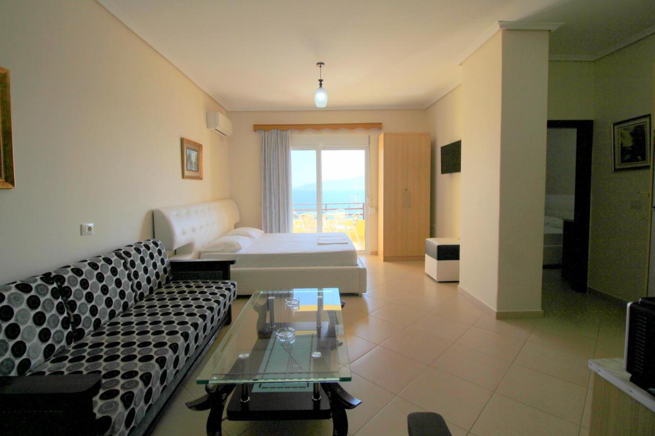 סרנדה Klajdi Apartaments מראה חיצוני תמונה