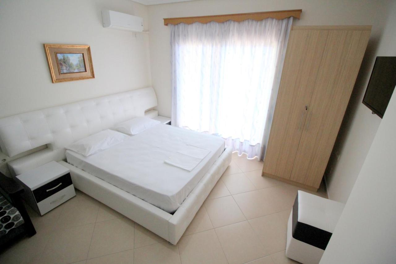 סרנדה Klajdi Apartaments מראה חיצוני תמונה