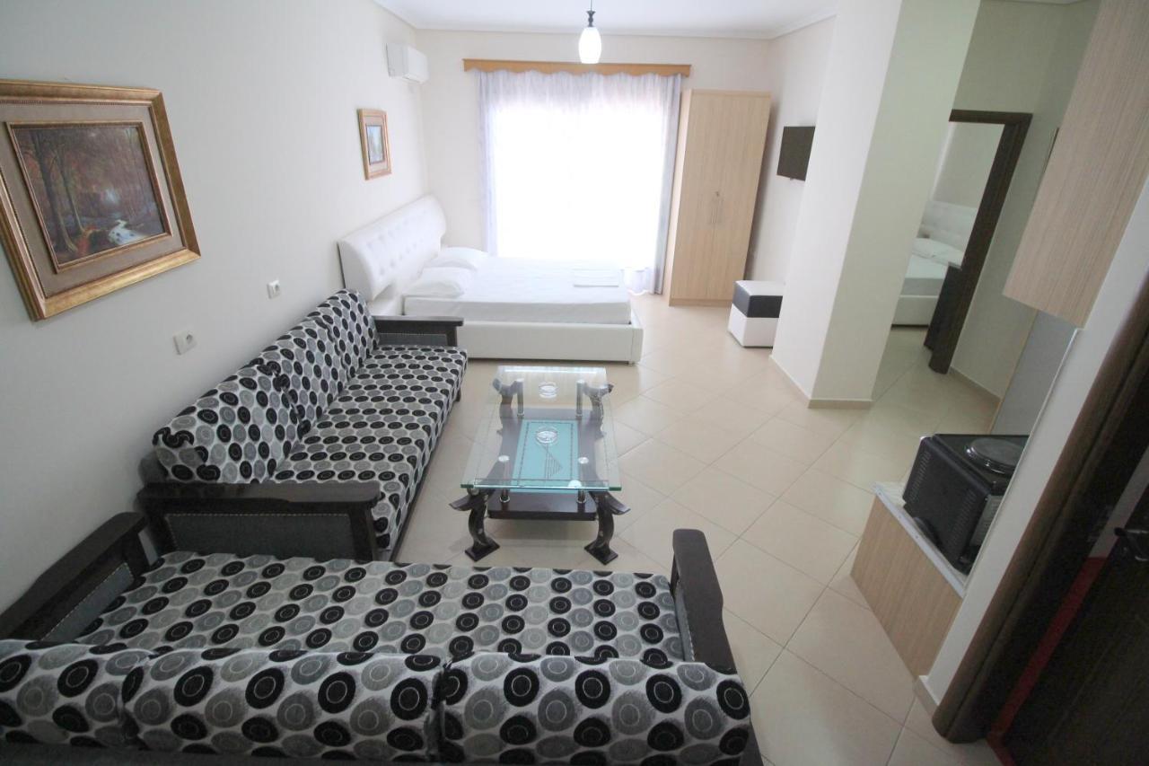 סרנדה Klajdi Apartaments מראה חיצוני תמונה