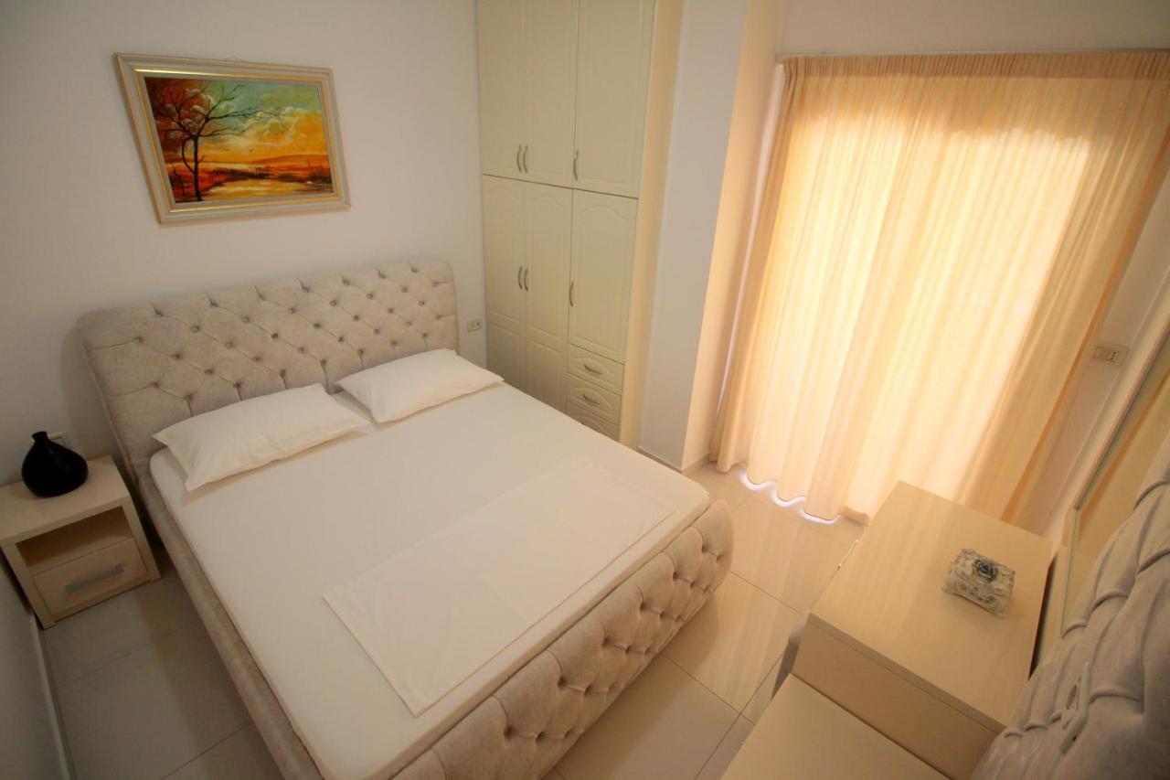 סרנדה Klajdi Apartaments מראה חיצוני תמונה