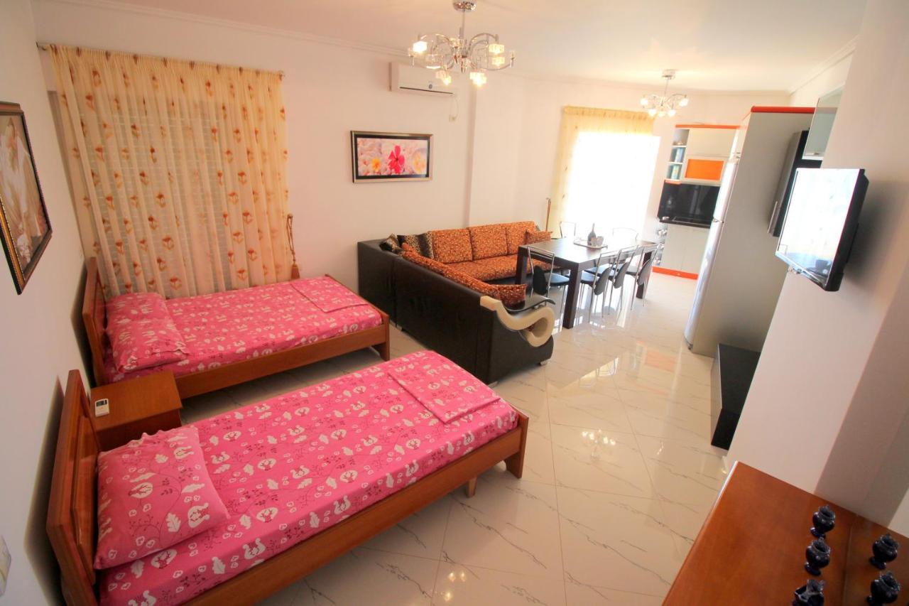 סרנדה Klajdi Apartaments מראה חיצוני תמונה