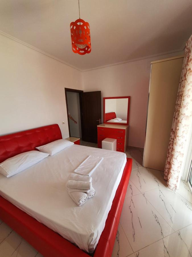 סרנדה Klajdi Apartaments מראה חיצוני תמונה