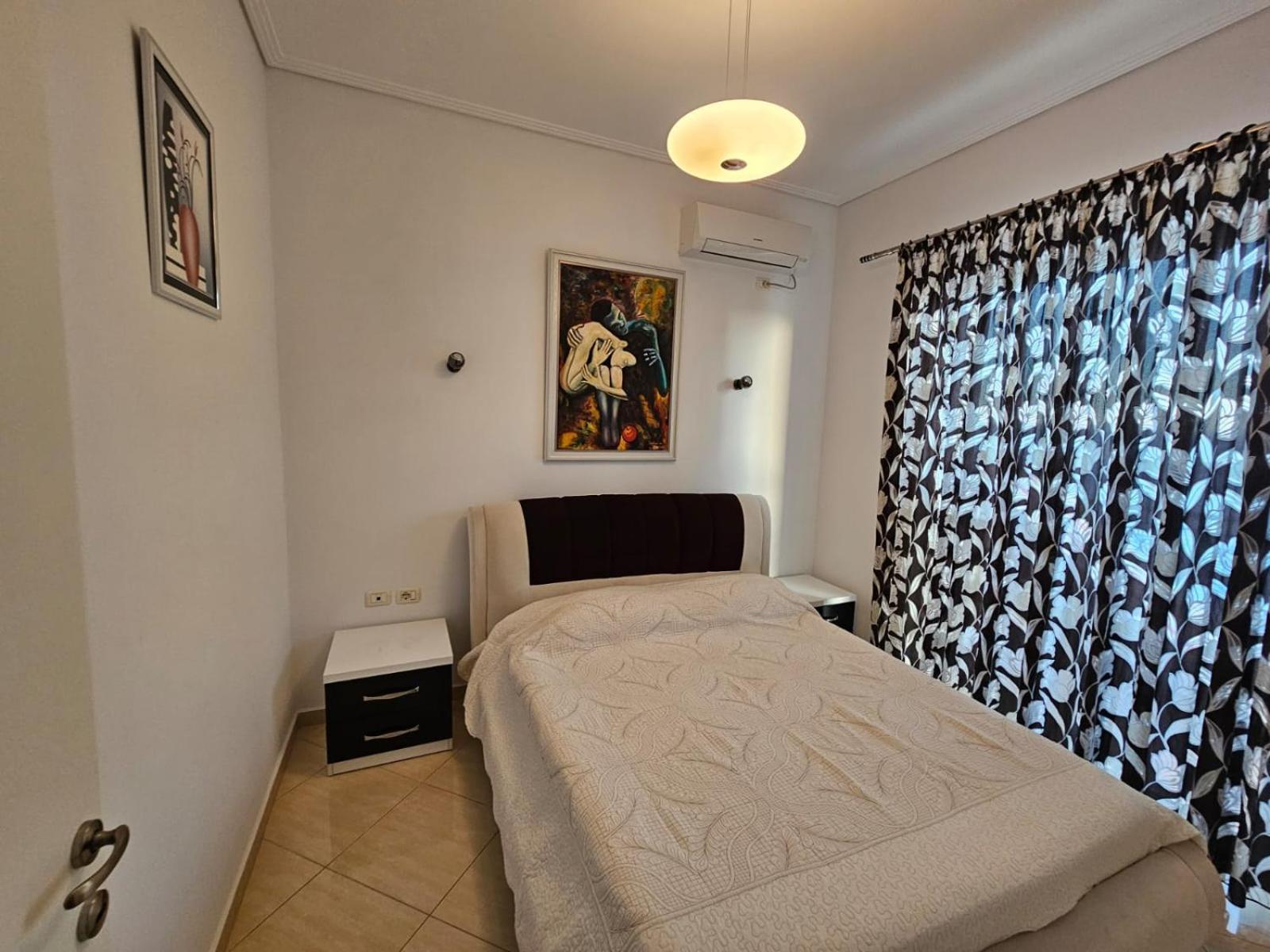 סרנדה Klajdi Apartaments מראה חיצוני תמונה